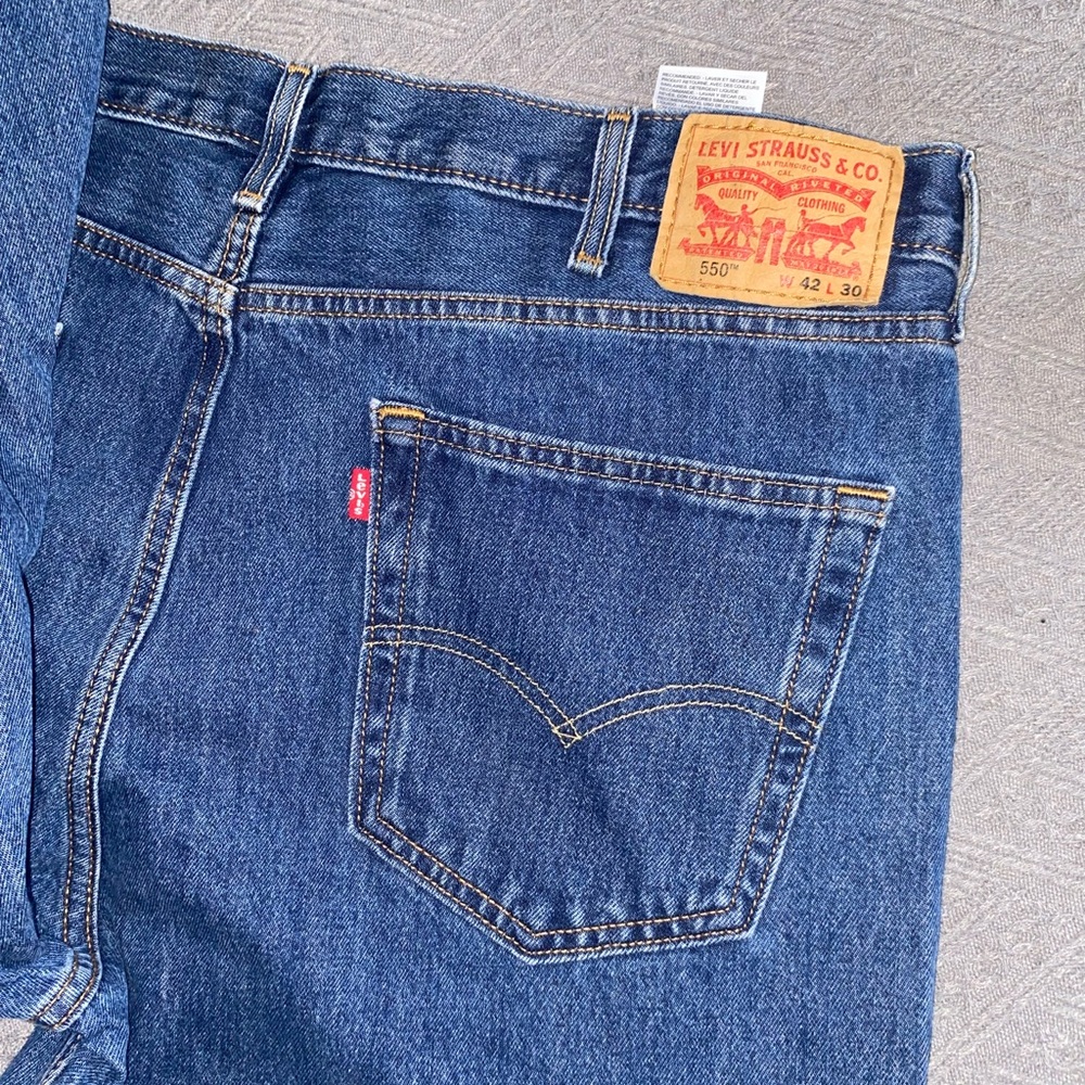 Levi's 550 | Men's Straight Blue Jeans size W42 L 30 - Picture 5 of 9